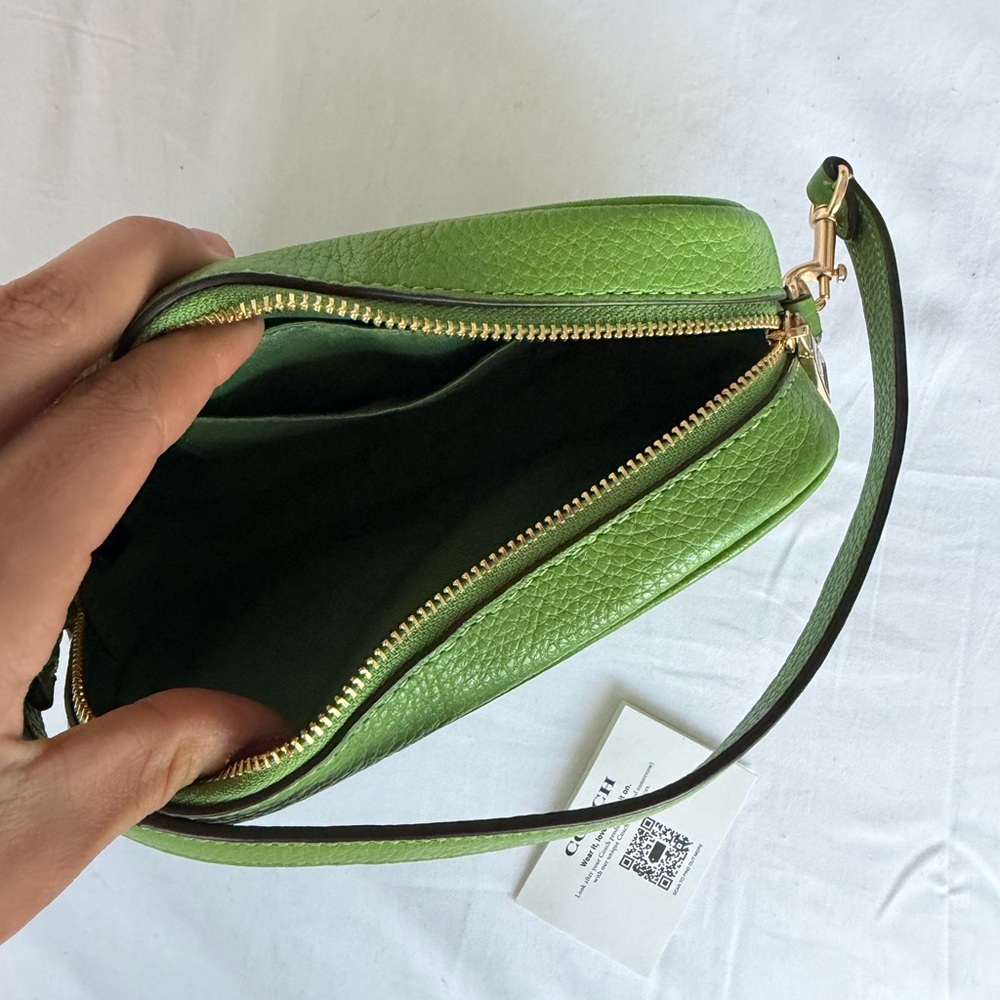 Coach Vibrant Green Crossbody Bag - Picture 3 of 3